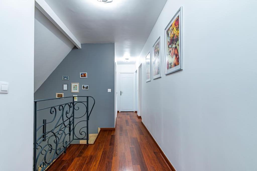 Charmante Maison Au Calme イエール エクステリア 写真